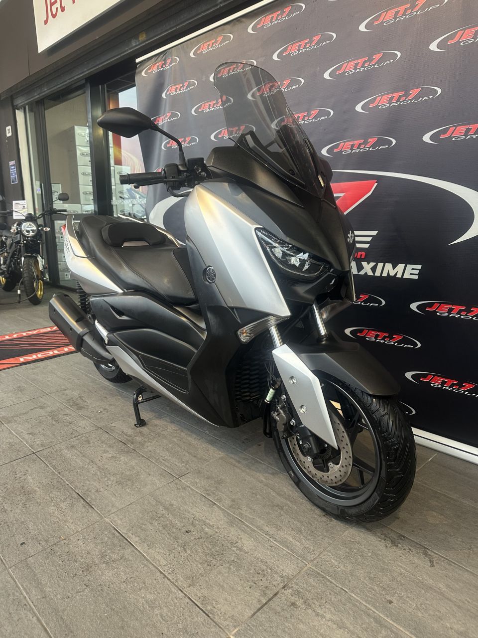 YAMAHA XMAX 300 4