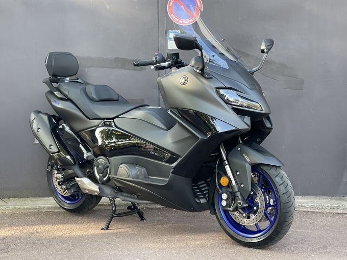 YAMAHA TMAX 560 2024 - ETAT NEUF - GARANTIE CONSTRUCTEUR 4