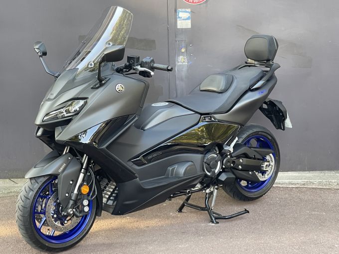 YAMAHA TMAX 560 2024 - ETAT NEUF - GARANTIE CONSTRUCTEUR 4