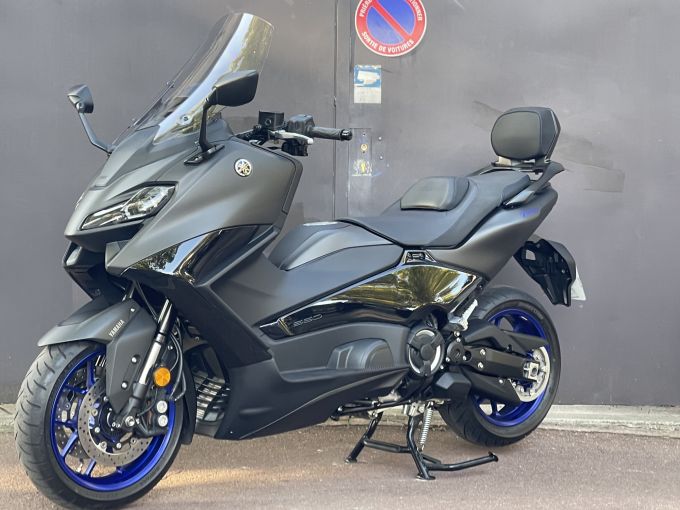YAMAHA TMAX 560 2024 - ETAT NEUF - GARANTIE CONSTRUCTEUR 4