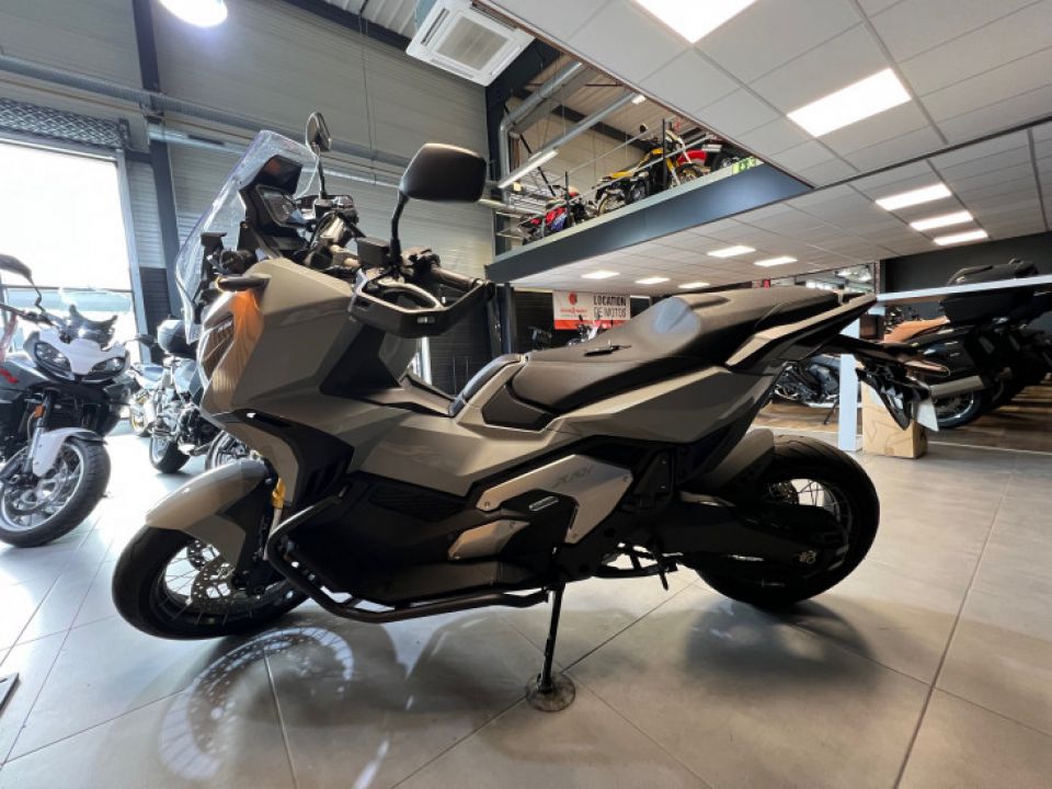 HONDA X-ADV 750 4