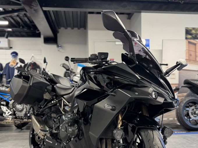 SUZUKI GSX-S 1000 GT 4