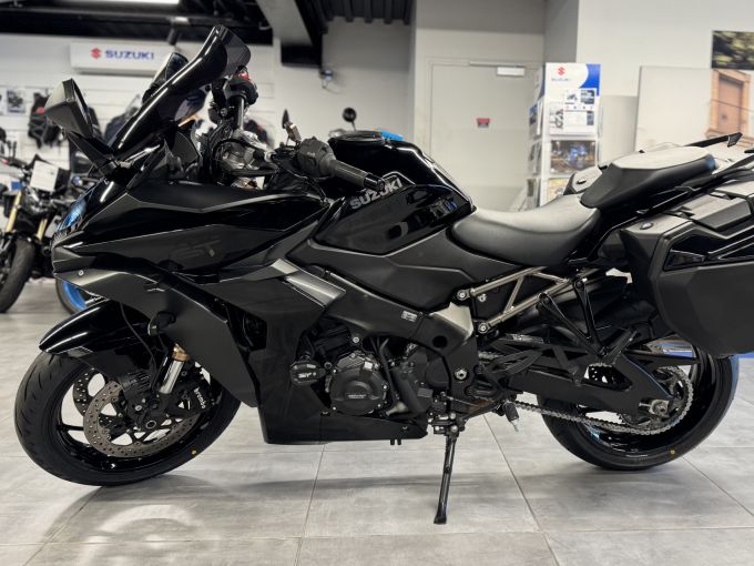 SUZUKI GSX-S 1000 GT 4
