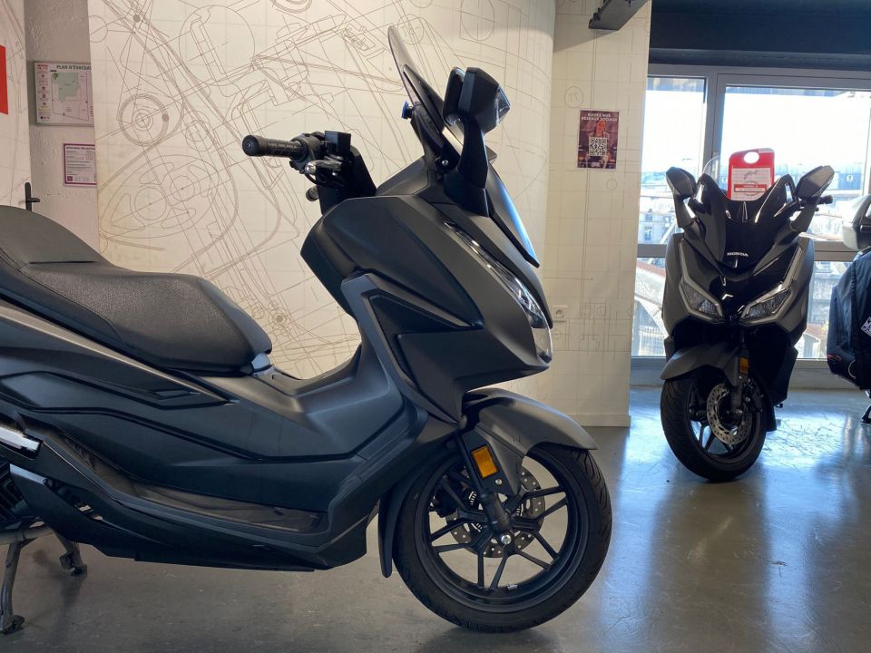 HONDA NSS FORZA 125 4