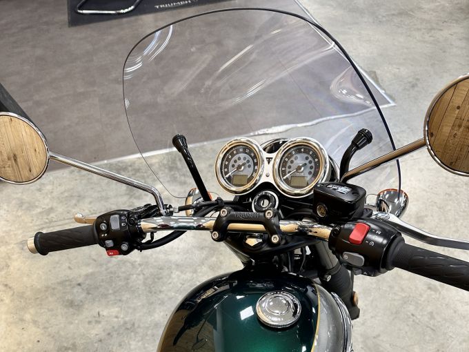 TRIUMPH Bonneville T120 GOLD LINE Edition 4