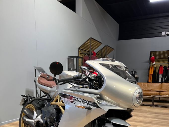 MV AGUSTA SUPERVELOCE S 4