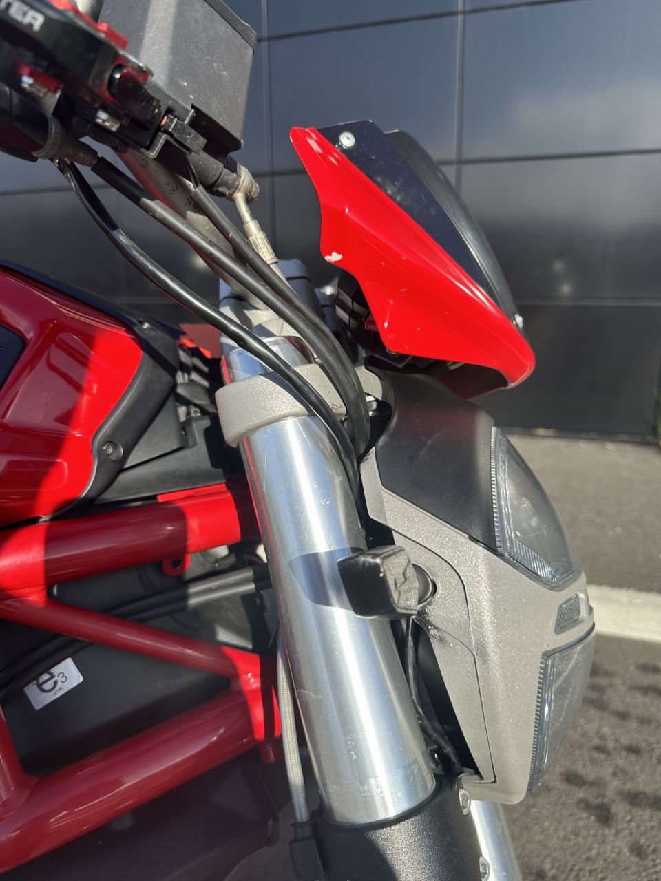 DUCATI MONSTER 696 4