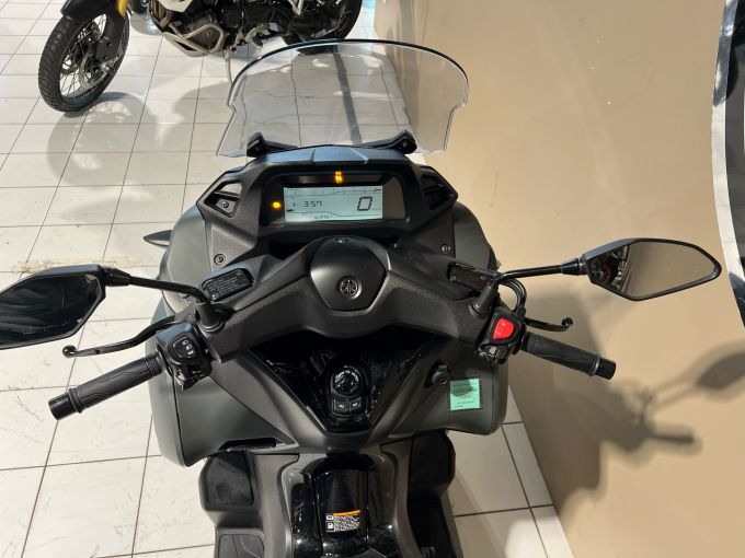 YAMAHA TRICITY 300 4