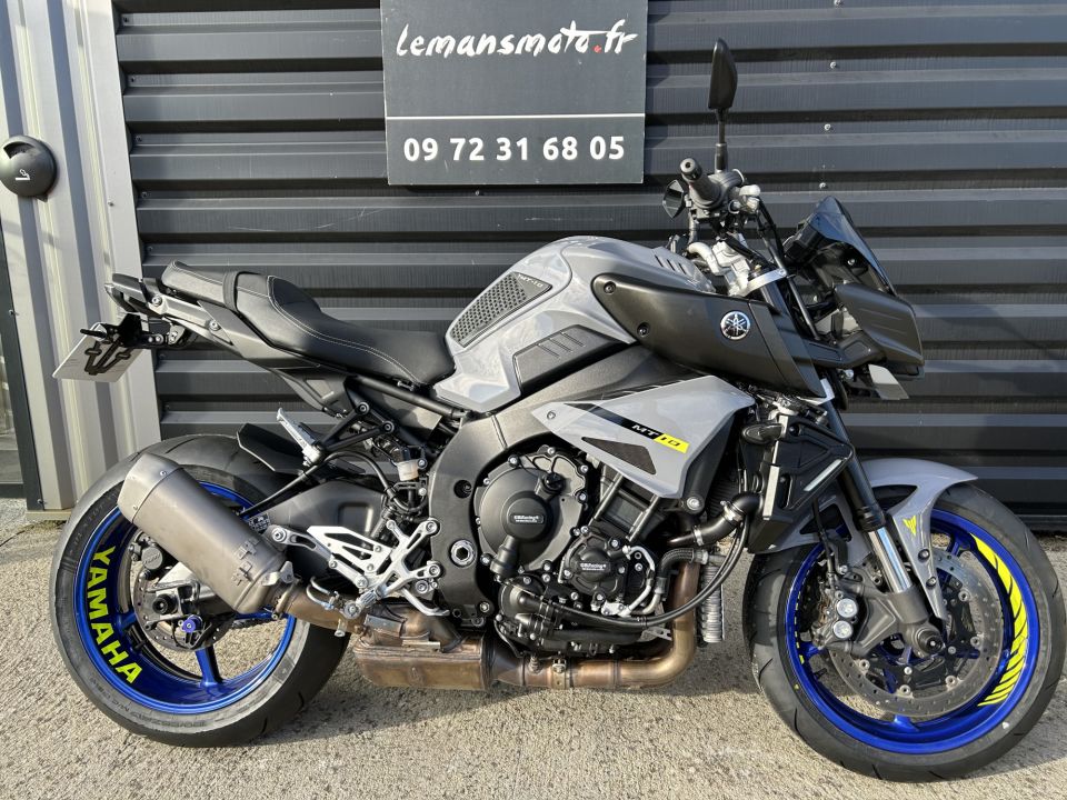 YAMAHA MT-10 4