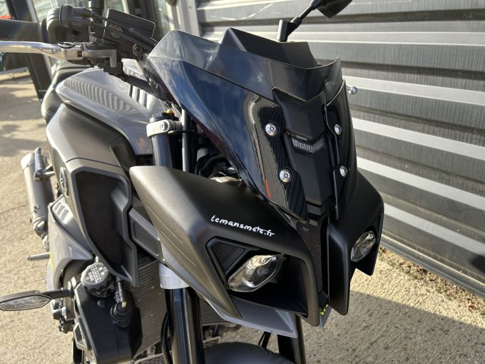 YAMAHA MT-10 4