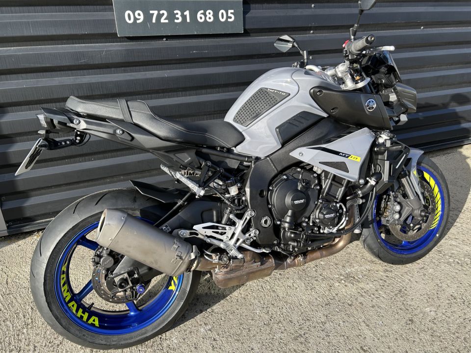 YAMAHA MT-10 4