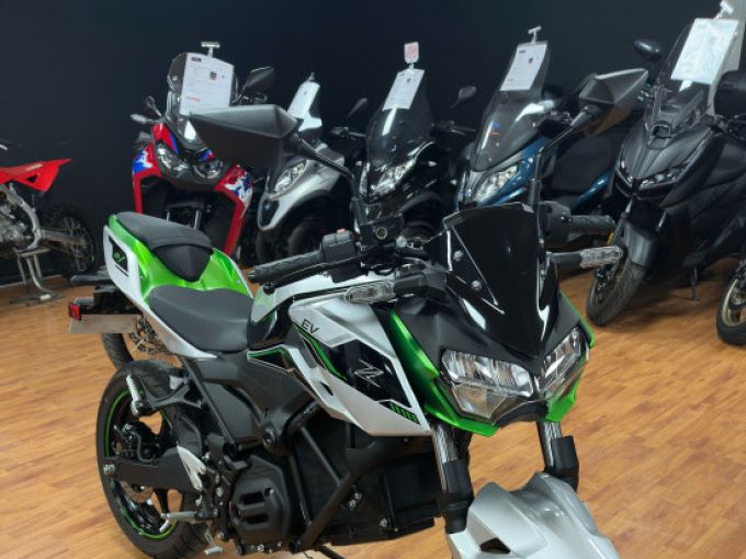 KAWASAKI Z e-1 4