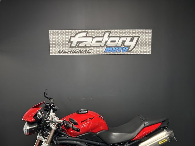 TRIUMPH SPEED TRIPLE 1050 4