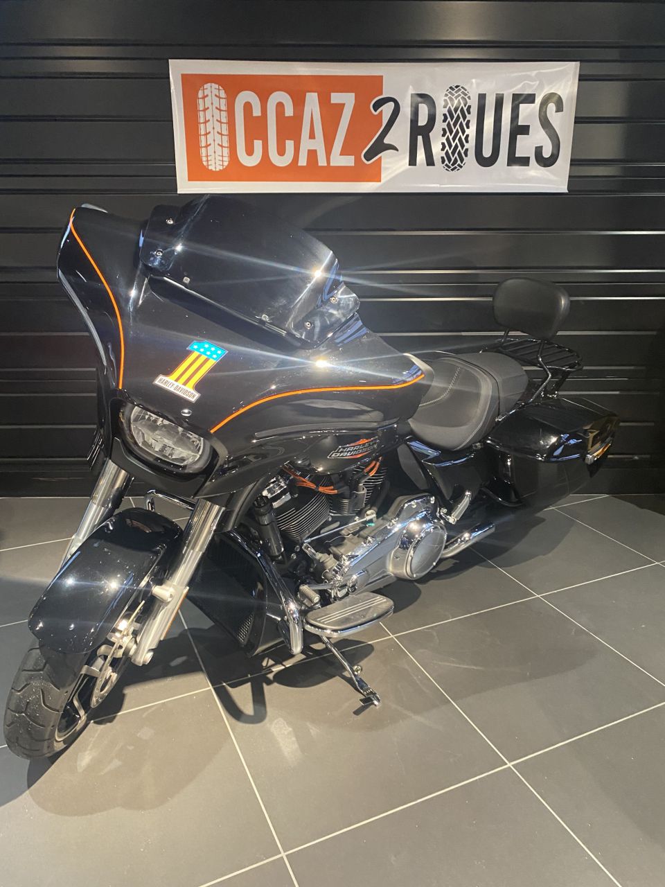 HARLEY-DAVIDSON TOURING STREET GLIDE 1923 4