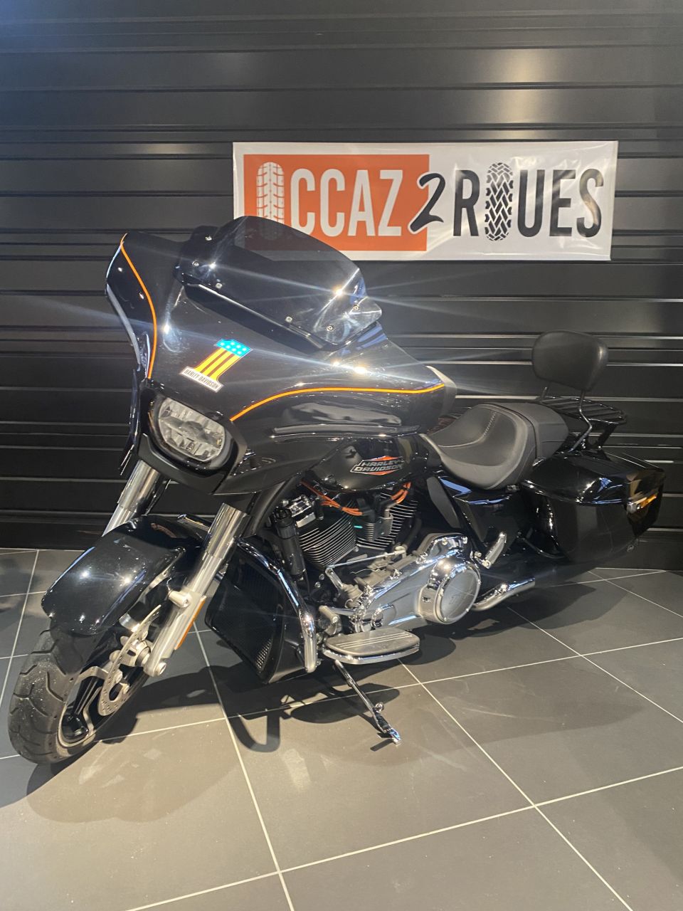 HARLEY-DAVIDSON TOURING STREET GLIDE 1923 4