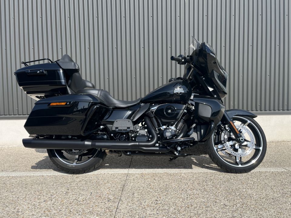 HARLEY-DAVIDSON TOURING STREET GLIDE 1923 4