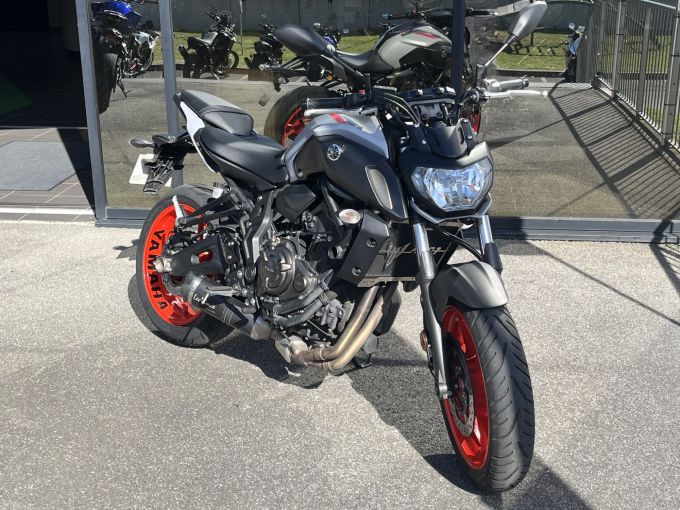 YAMAHA MT-07 (47.5CV) 4