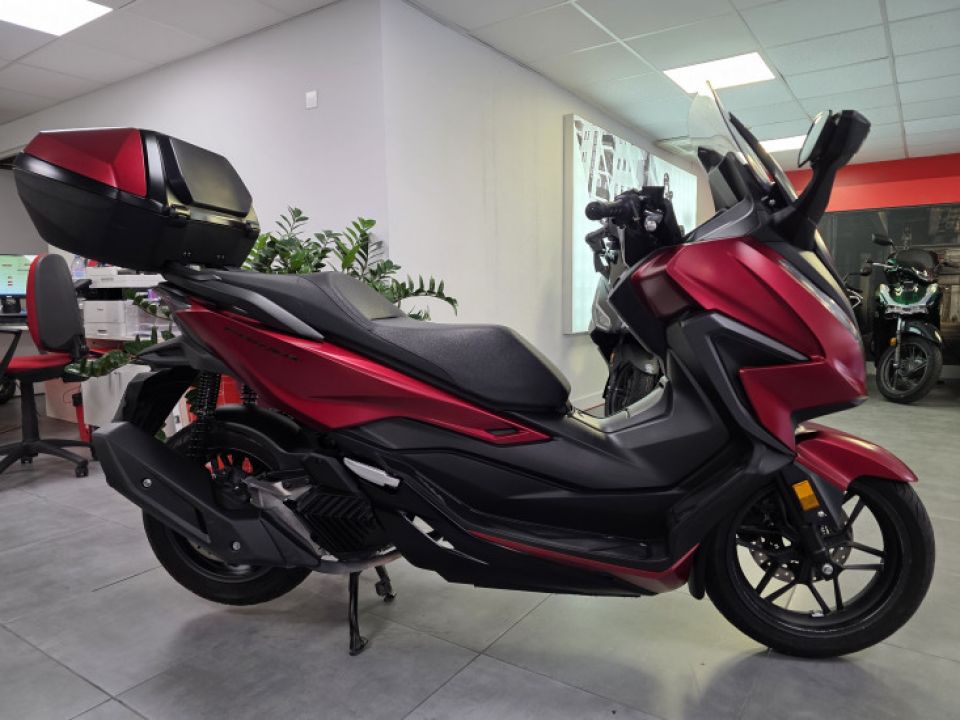 HONDA FORZA 125 ABS 4