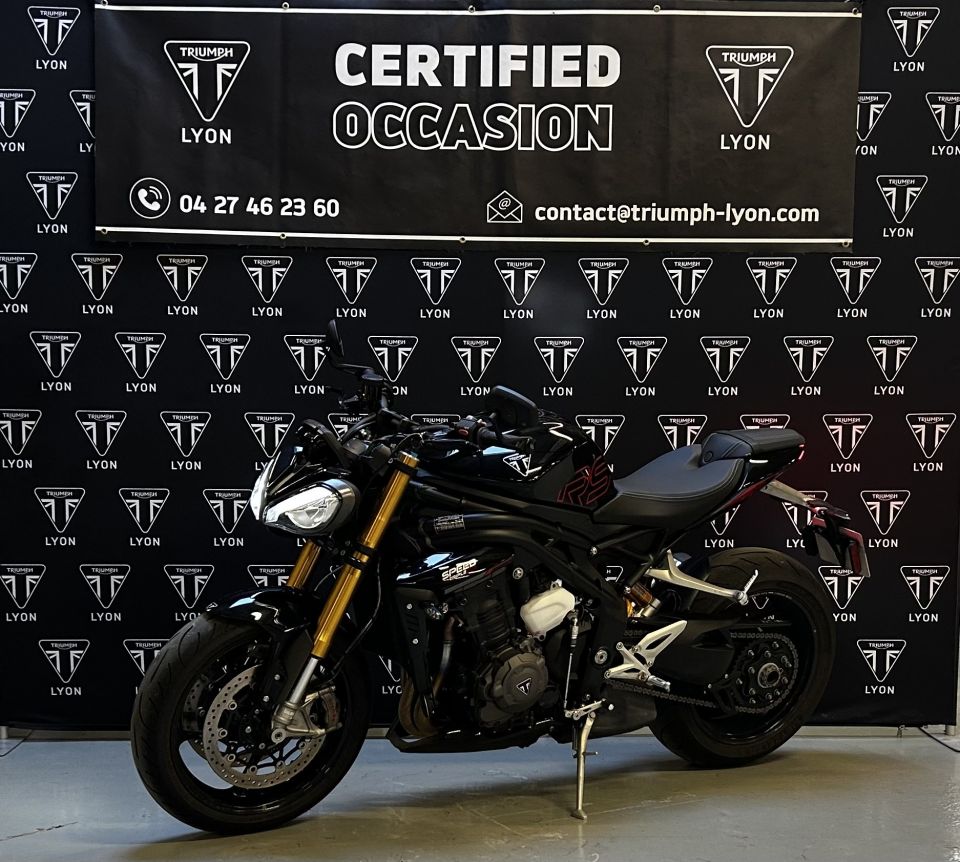 TRIUMPH SPEED TRIPLE 1200 RS 4