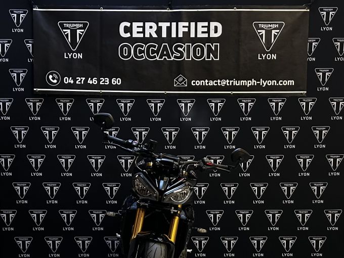TRIUMPH SPEED TRIPLE 1200 RS 4