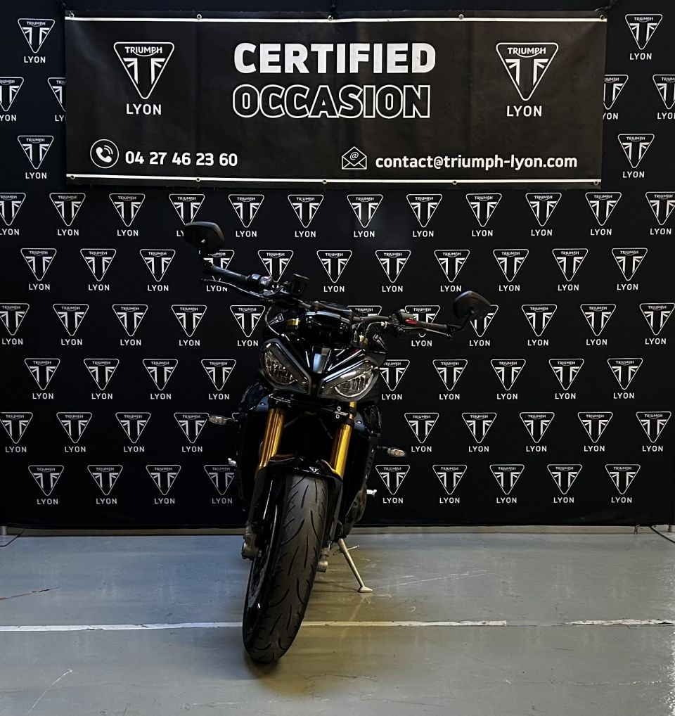 TRIUMPH SPEED TRIPLE 1200 RS 4