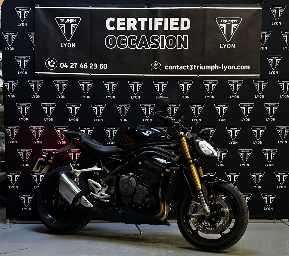 TRIUMPH SPEED TRIPLE 1200 RS 4