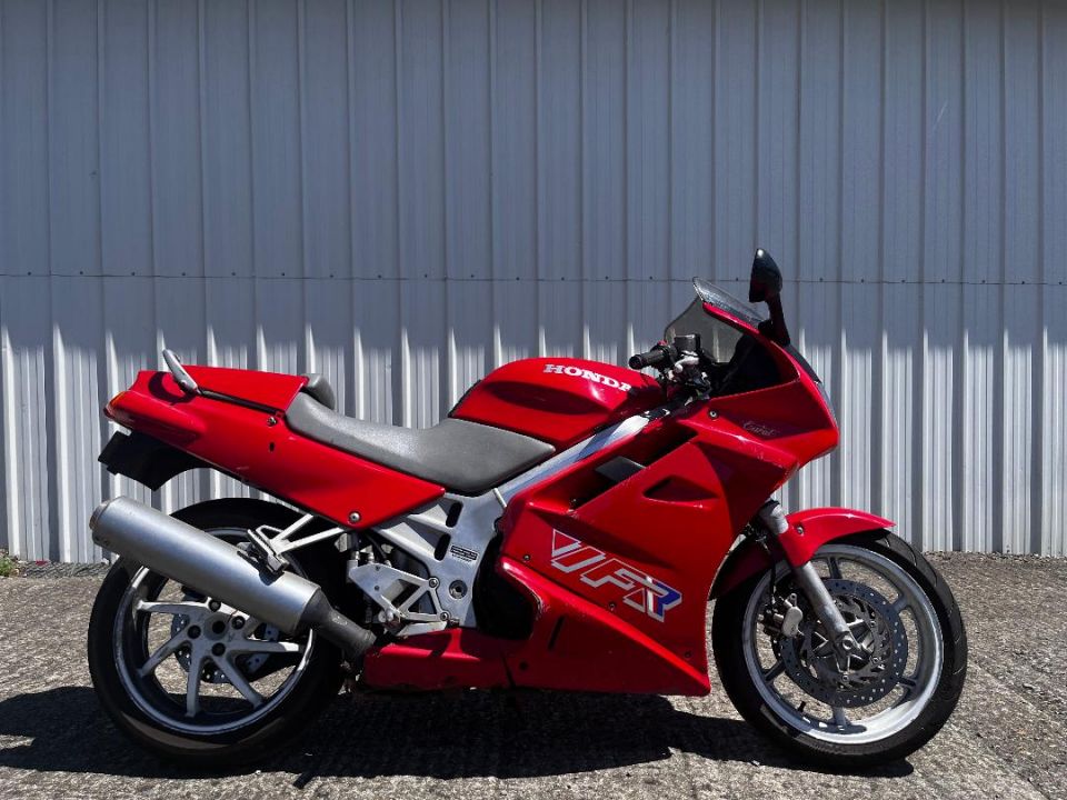 HONDA VFR 750 F 4