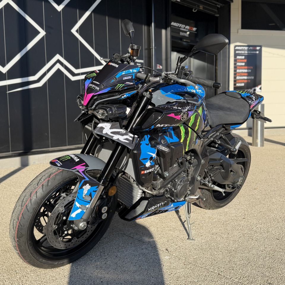 YAMAHA MT-10 4