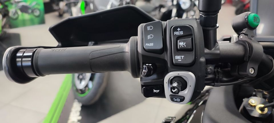 YAMAHA TRACER 9 GT+ 4