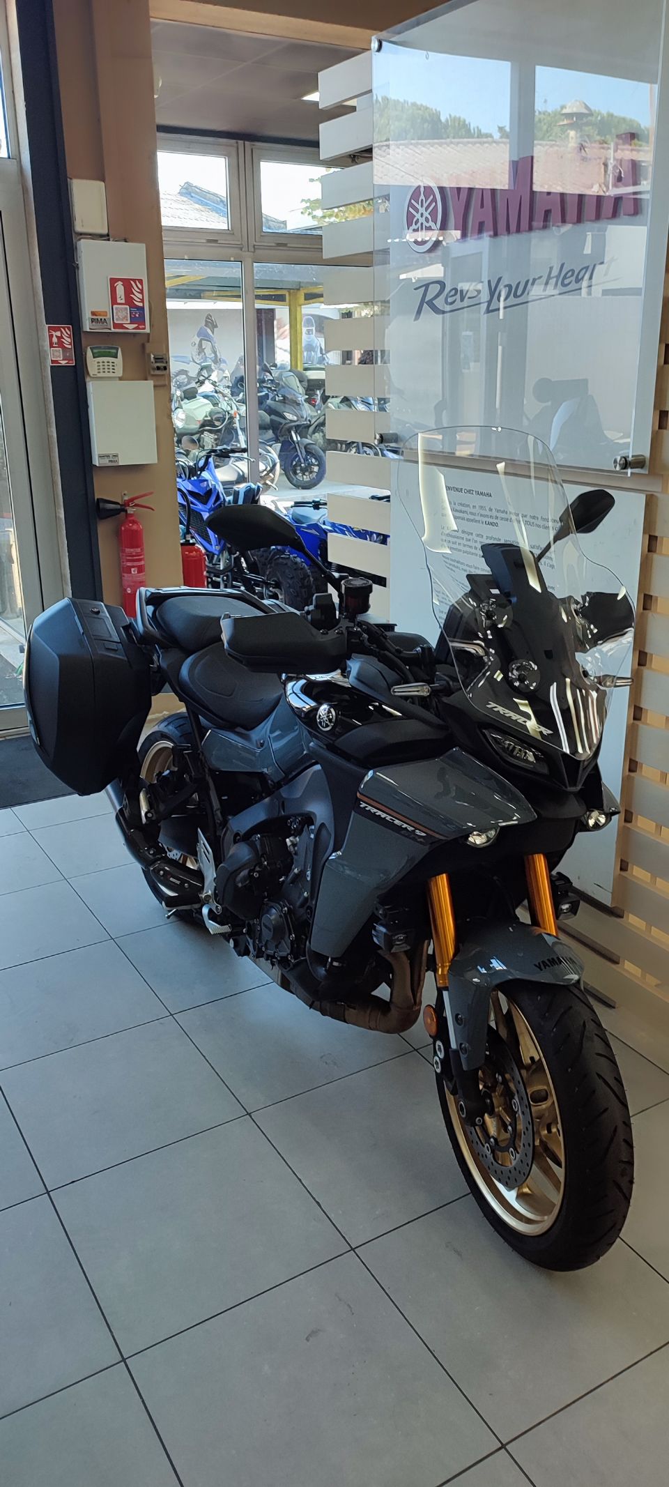 YAMAHA TRACER 9 GT+ 4