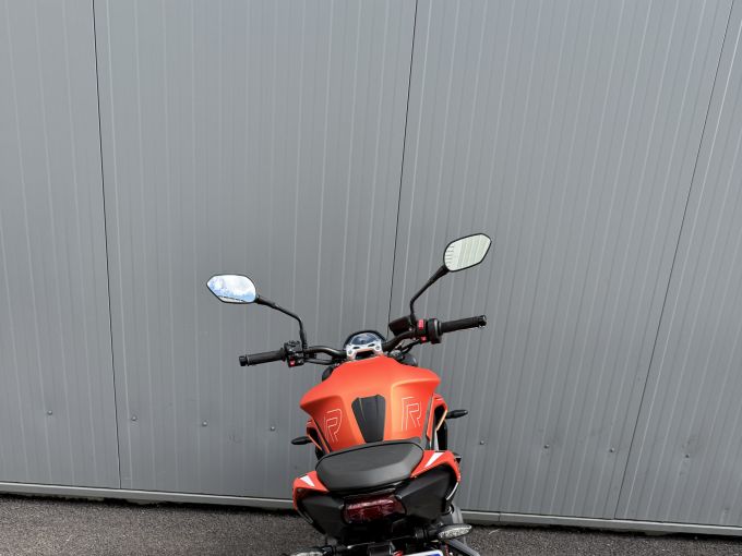 TRIUMPH STREET TRIPLE 765 R LOW 4
