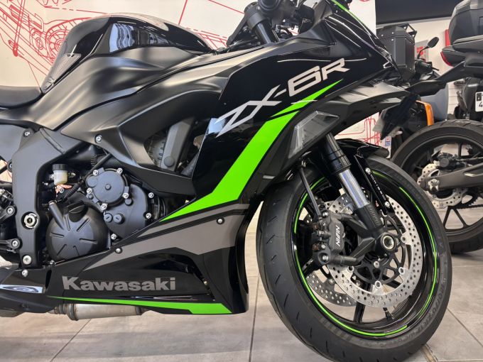 KAWASAKI ZX-6R 636 4