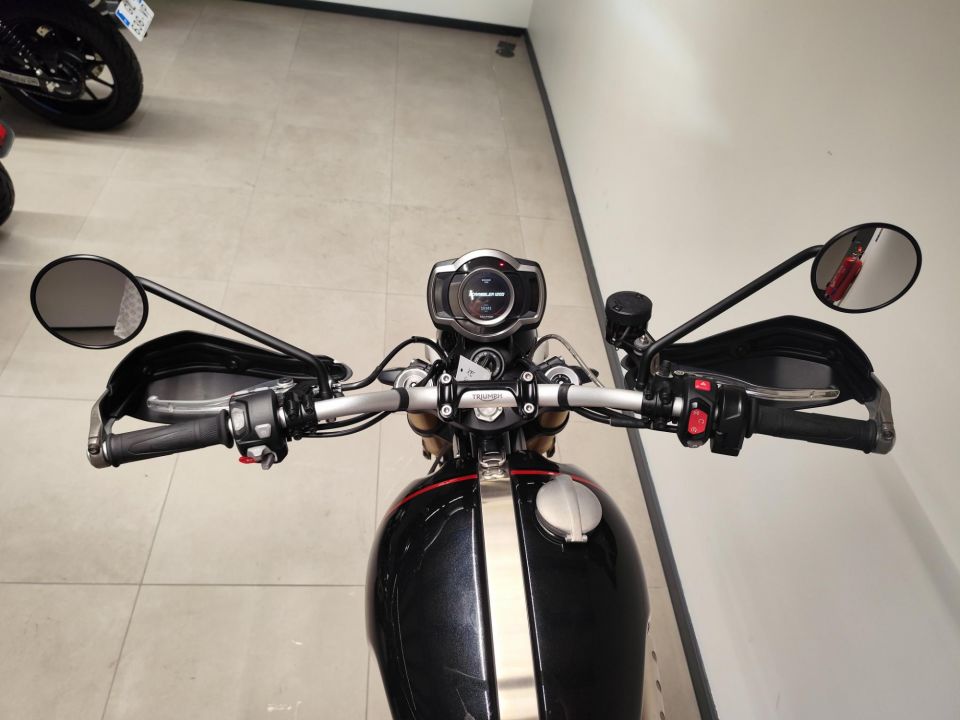 TRIUMPH SCRAMBLER 1200 XE 4