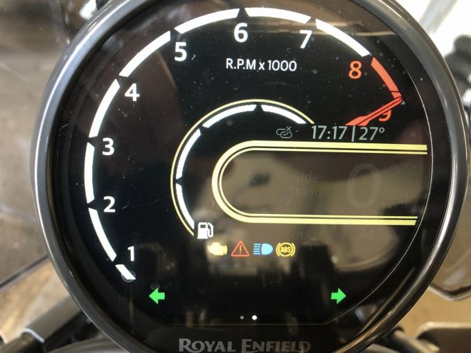 ROYAL ENFIELD HYMALAYAN 400 4
