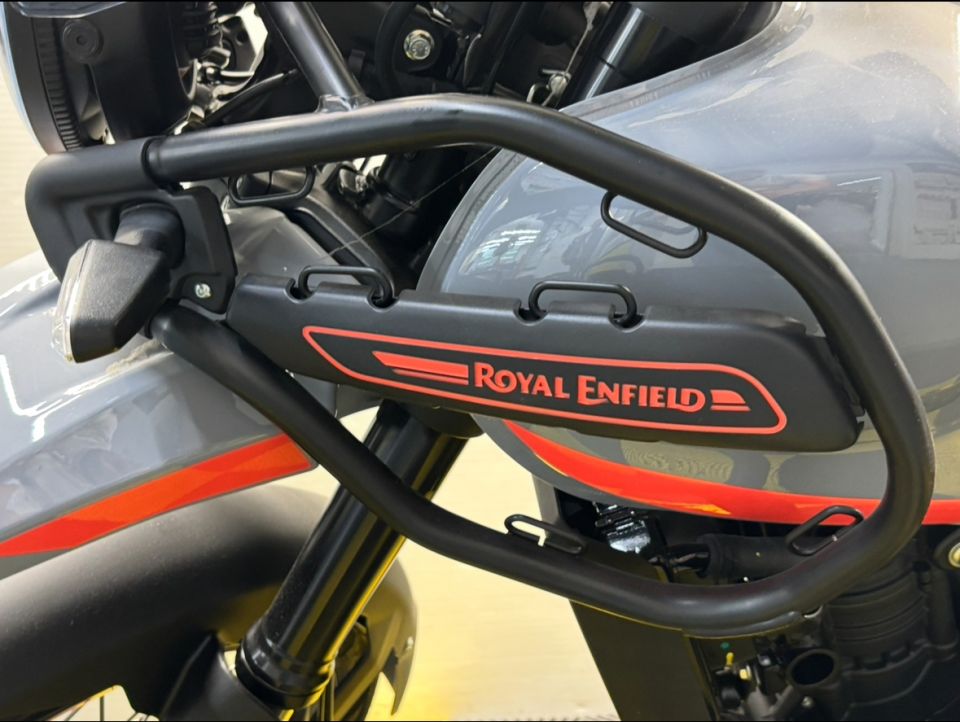 ROYAL ENFIELD HYMALAYAN 400 4