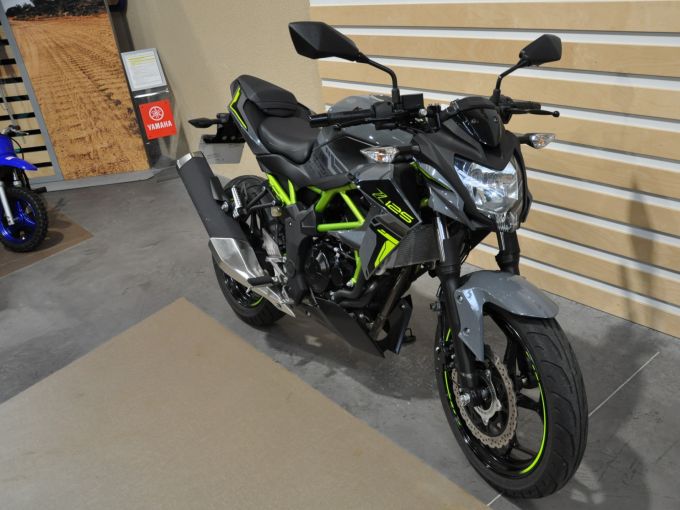 KAWASAKI Z-125 4