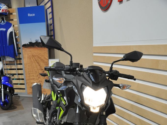 KAWASAKI Z-125 4