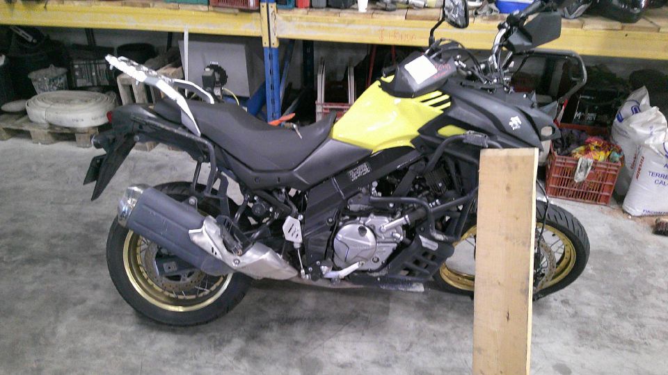 SUZUKI DL V-Strom 650 4