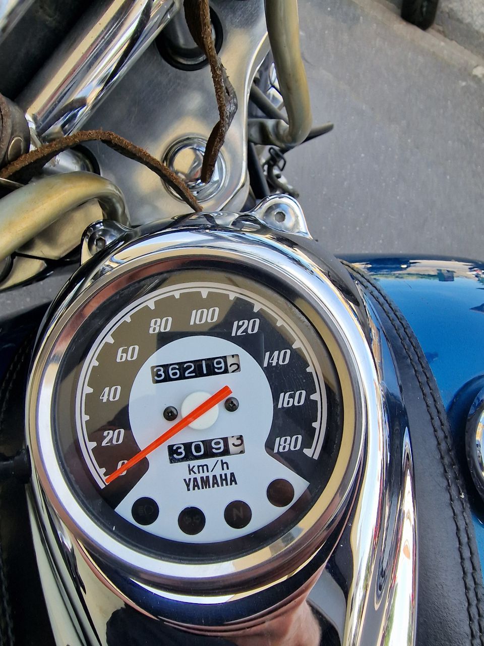 YAMAHA XVS 650 DRAGSTAR 4