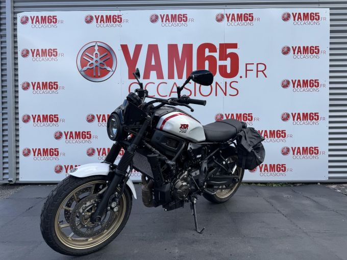 YAMAHA XSR 700 XTRIBUTE 4