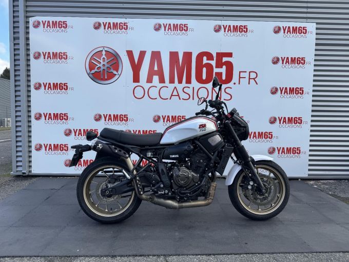 YAMAHA XSR 700 XTRIBUTE 4
