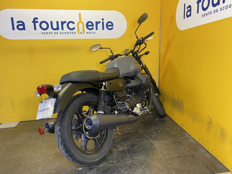 MOTO GUZZI V7 III STONE 750 4