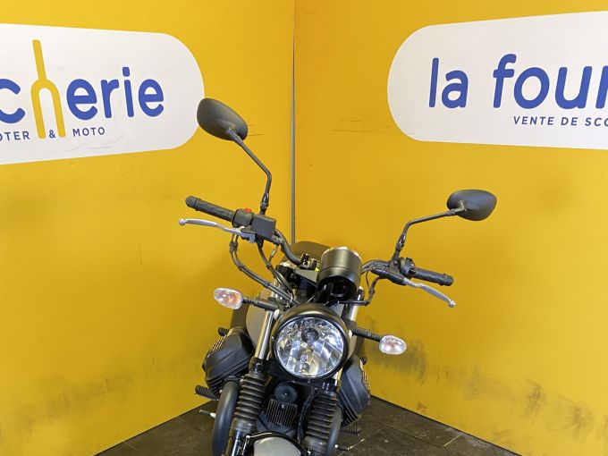 MOTO GUZZI V7 III STONE 750 4