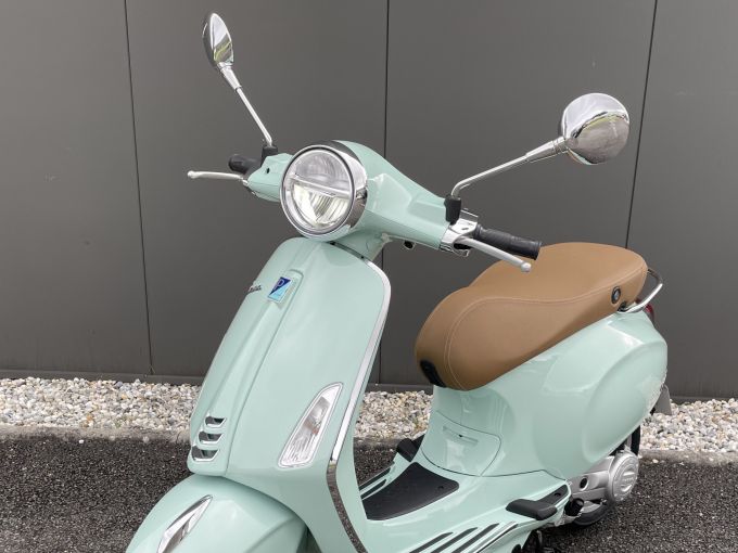 VESPA PRIMAVERA 50 4