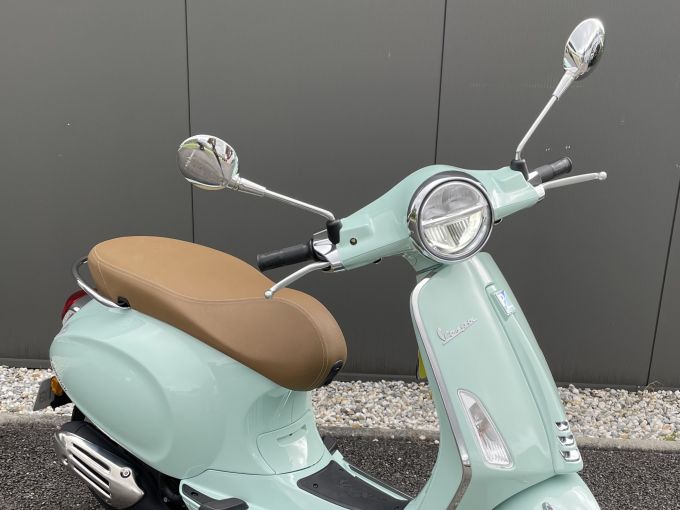 VESPA PRIMAVERA 50 4