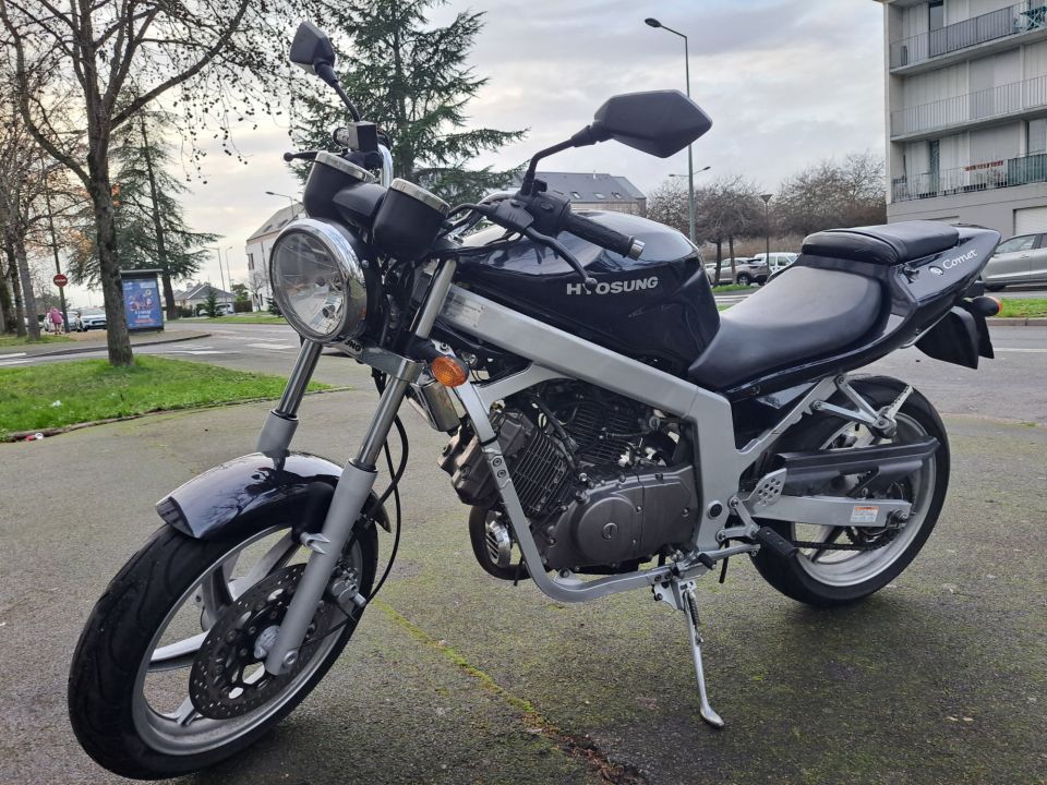 HYOSUNG COMET GT 125 4