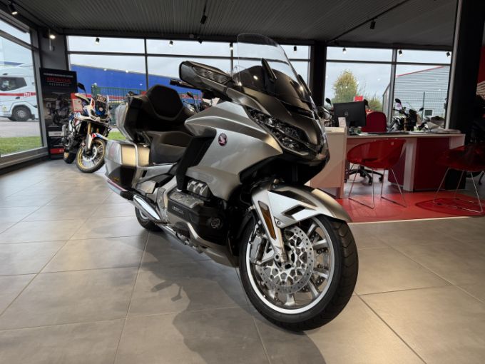 HONDA GL1800 GOLDWING 4