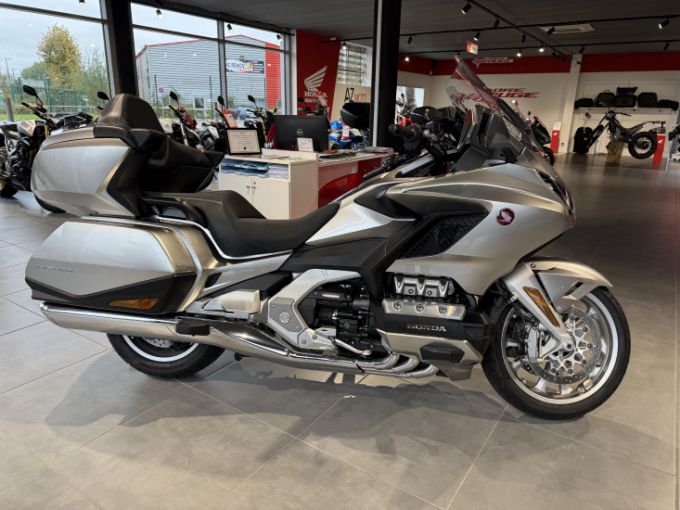 HONDA GL1800 GOLDWING 4