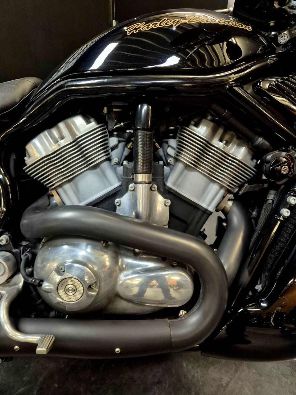 HARLEY-DAVIDSON V-ROD STREET ROD 1130 4