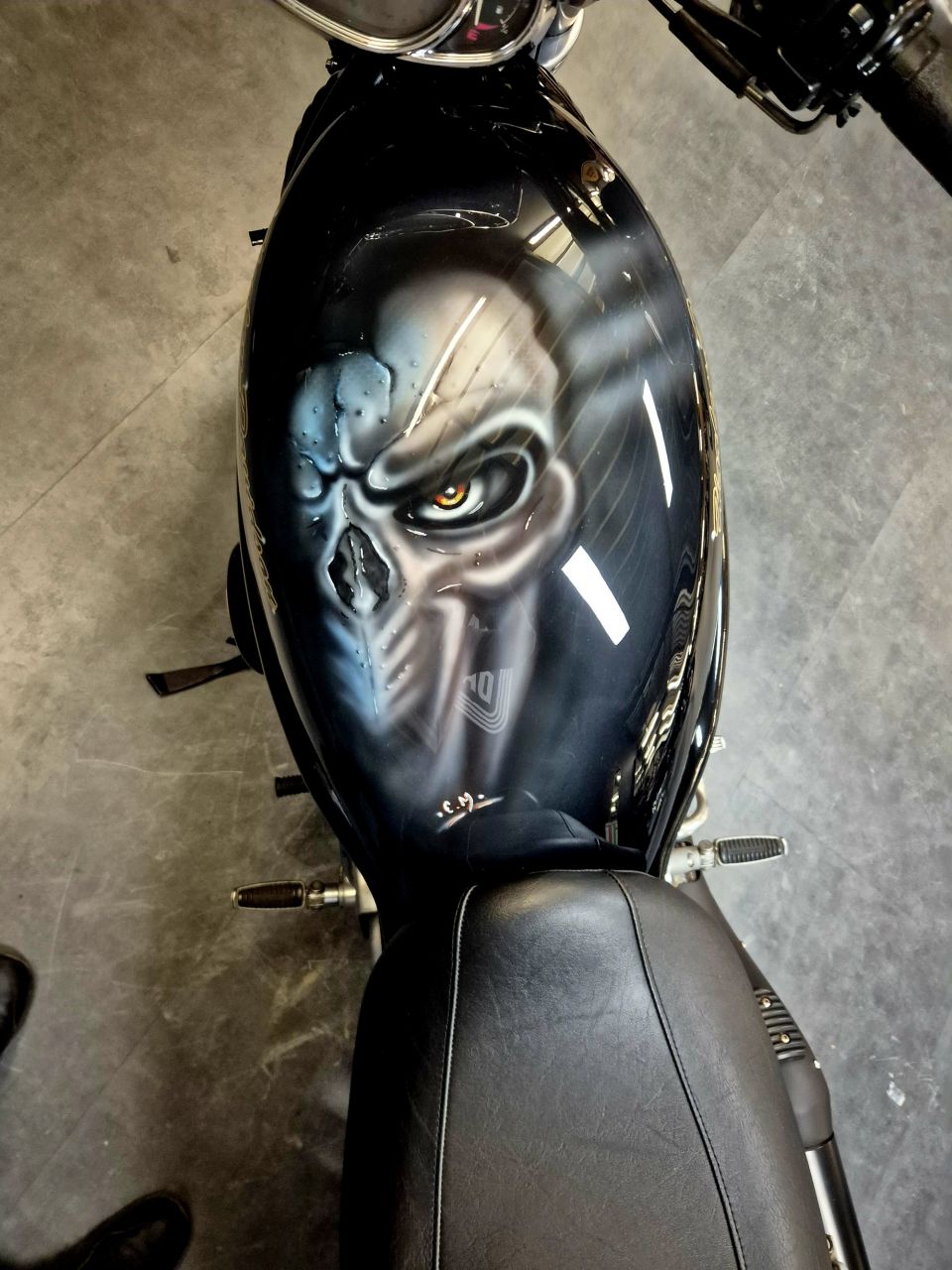 HARLEY-DAVIDSON V-ROD STREET ROD 1130 4